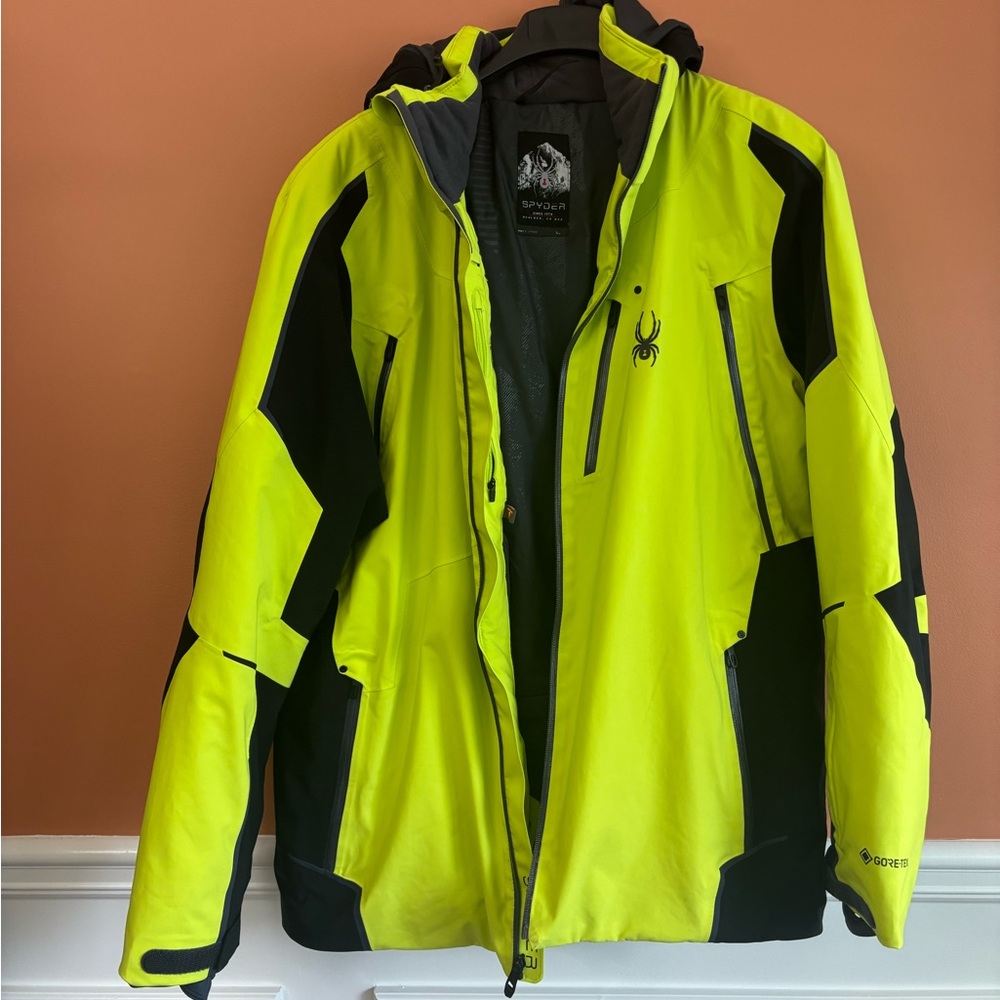 Spyder Men's Vibrant Yellow and Black Ski Jacket